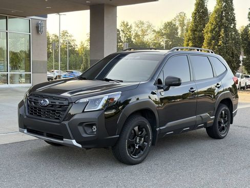 Used 2023 Subaru Forester Wilderness w/ Wilderness Package AWD/4WD image 4