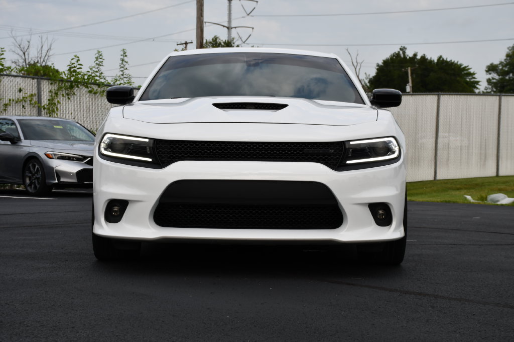 Used 2022 Dodge Charger R/T w/ Blacktop Package RWD image 2