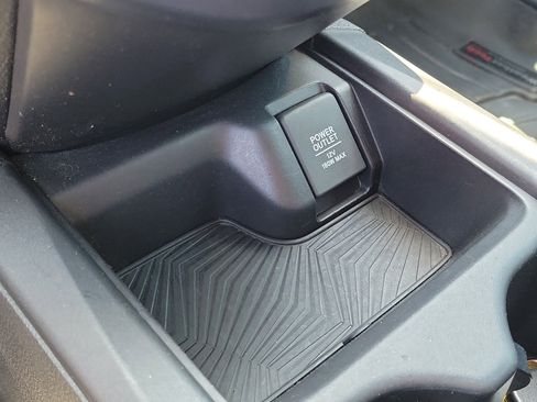 Used 2018 Honda CR-V Touring image 27