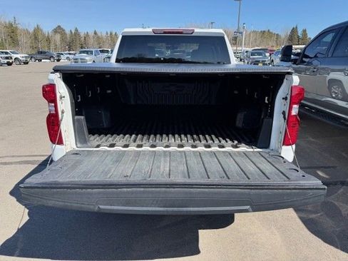 Used 2020 Chevrolet Silverado 1500 LT w/ All-Star Edition image 4