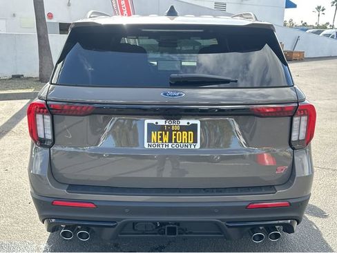 New 2026 Ford Explorer ST image 5