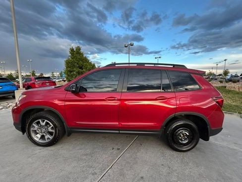 Used 2023 Honda Passport TrailSport image 4