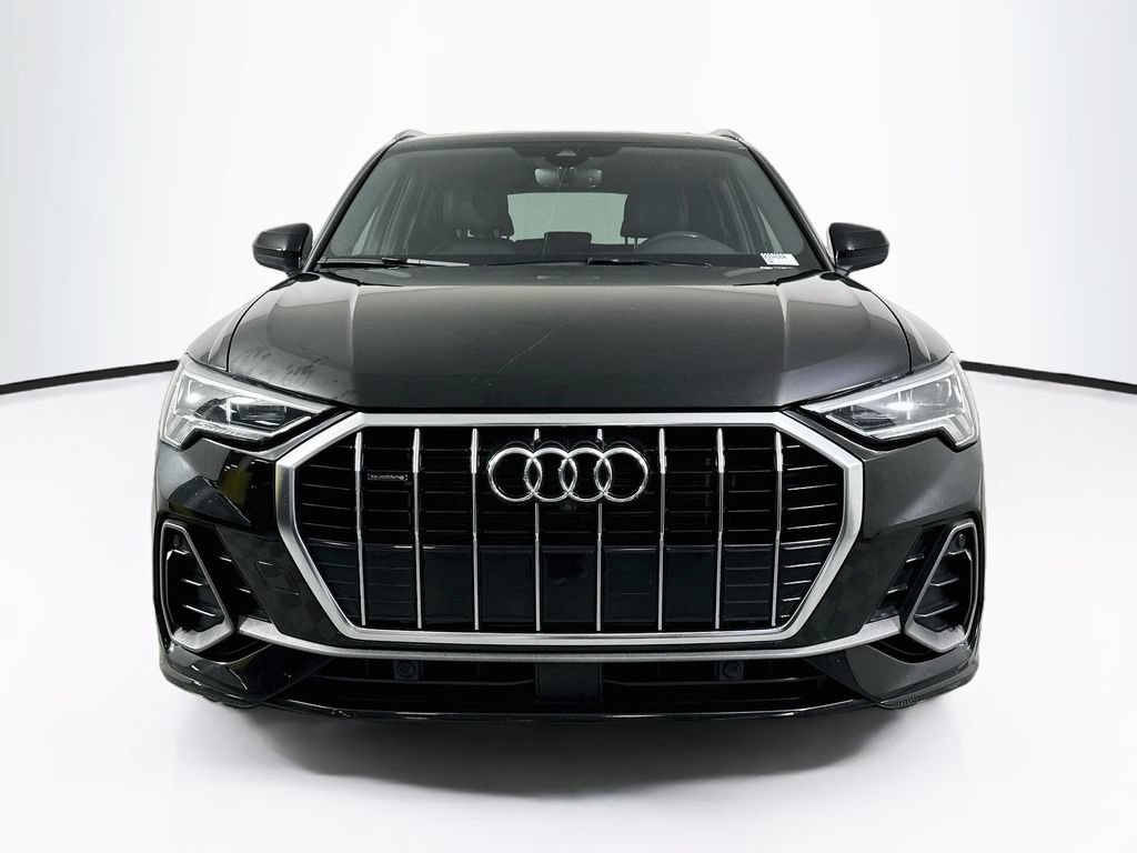 Used 2022 Audi Q3 2.0T Premium Plus w/ Premium Plus Package AWD/4WD image 5