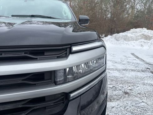 Used 2024 Ford Expedition XLT image 3