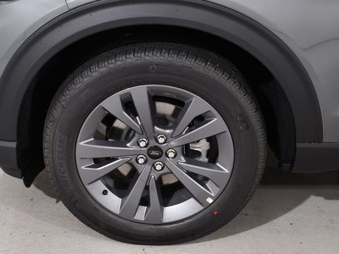 New 2026 Ford Explorer Active AWD/4WD image 25