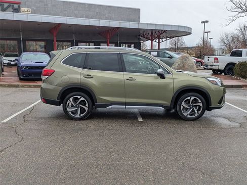 Used 2023 Subaru Forester Touring image 2