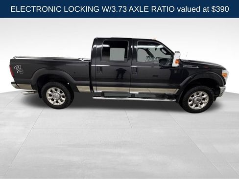 Used 2015 Ford F250 Lariat w/ Lariat Interior Package image 8