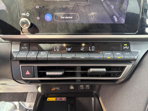 Used 2026 Toyota Camry LE FWD image 22