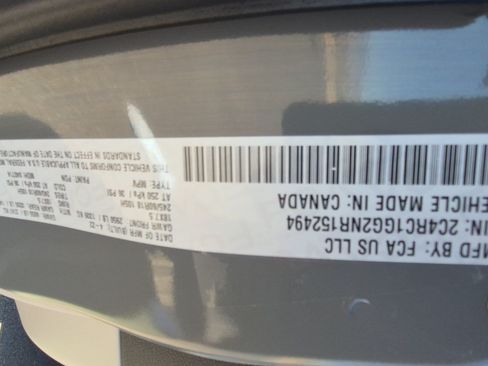 Used 2022 Chrysler Pacifica Limited FWD image 35