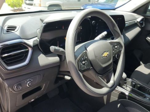 Certified 2024 Chevrolet TrailBlazer LT w/ Driver Confidence Package FWD image 18