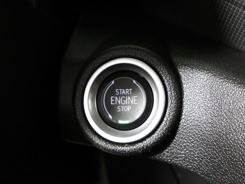 Used 2021 Chevrolet TrailBlazer LT w/ Convenience Package image 39