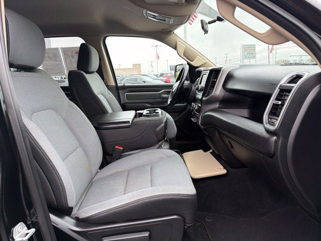 Used 2019 RAM 1500 Big Horn AWD/4WD image 26