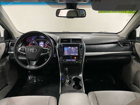 Used 2017 Toyota Camry XSE w/ Advanced Technology Package image 22