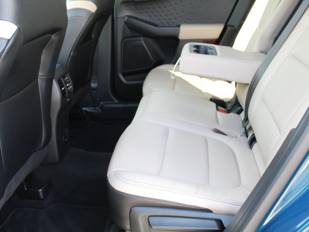 Used 2020 Ford Escape SEL FWD image 10