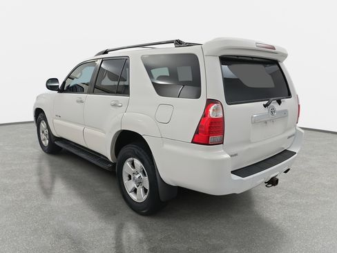 Used 2008 Toyota 4Runner SR5 image 7