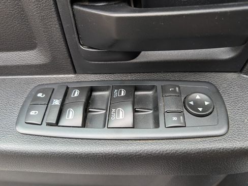 Used 2017 RAM 2500 Tradesman w/ Popular Equipment Group image 30