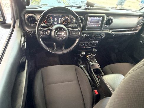 Used 2022 Jeep Wrangler Unlimited Sport AWD/4WD image 13