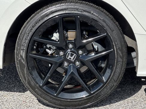 Used 2024 Honda Civic Sport image 11
