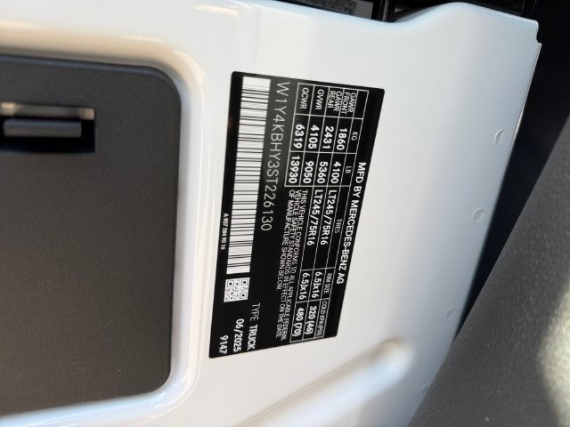 Used 2025 Mercedes-Benz Sprinter 2500 image 13