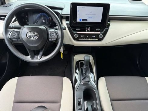 Used 2026 Toyota Corolla LE FWD image 15