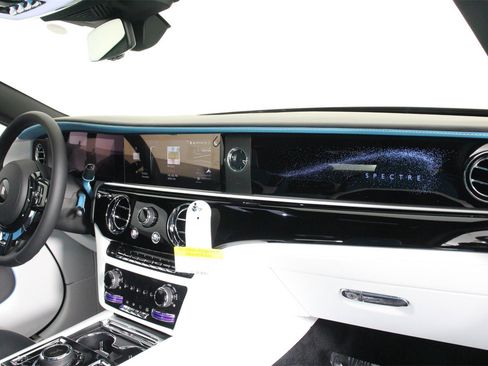 New 2025 Rolls-Royce Spectre w/ Spectre Launch Package image 12