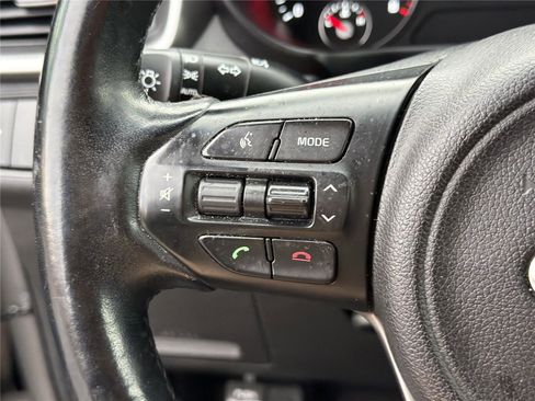 Used 2016 Kia Sorento LX w/ LX Convenience Package image 25