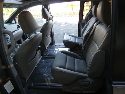 Used 2017 Toyota Sienna XLE image 44