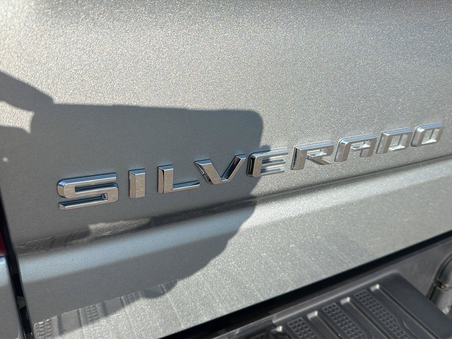 Used 2024 Chevrolet Silverado 1500 RST w/ Convenience Package II AWD/4WD image 5