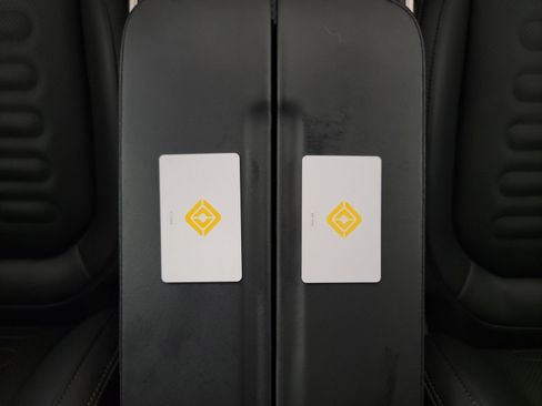 Used 2024 Rivian R1S Adventure AWD/4WD image 31