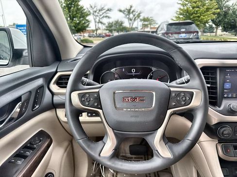 Used 2023 GMC Acadia Denali FWD image 11