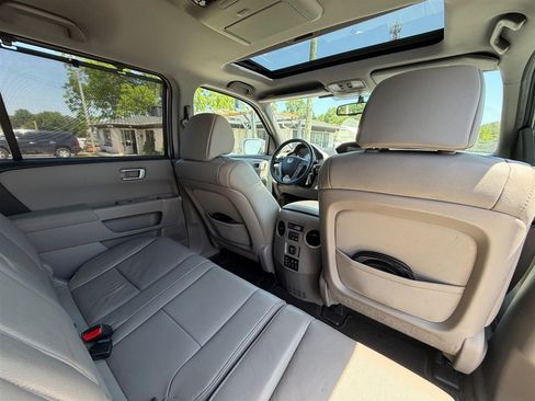 Used 2014 Honda Pilot Touring image 27