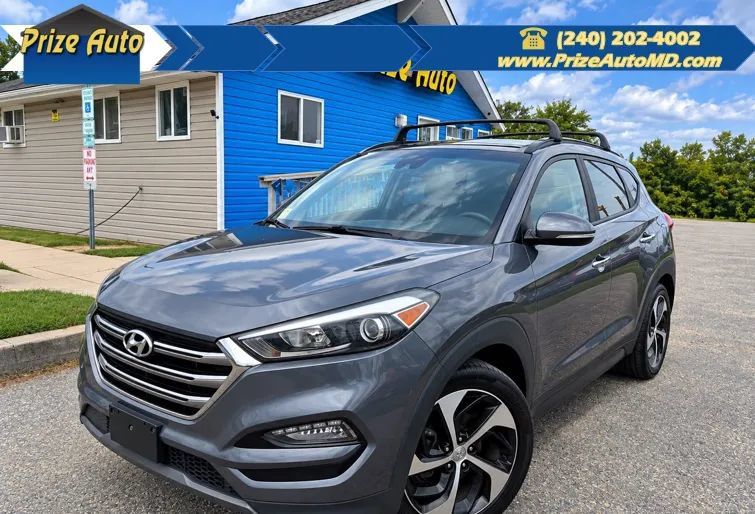 Used 2016 Hyundai Tucson Limited w/ Option Group 03 FWD image 1