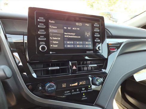 Used 2023 Toyota Camry SE FWD image 19