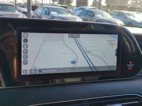 Used 2021 Hyundai Palisade Limited w/ Winter Package image 23