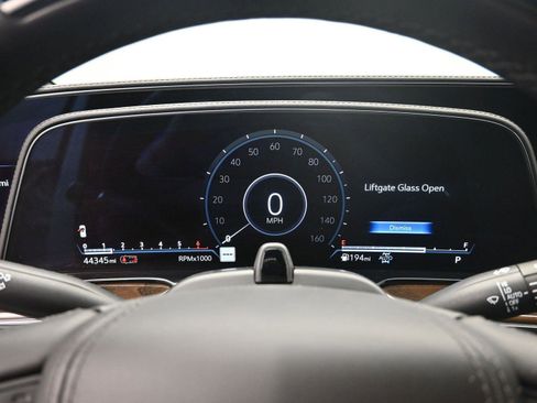 Used 2023 Cadillac Escalade Sport Platinum w/ LPO, ONYX Package image 29