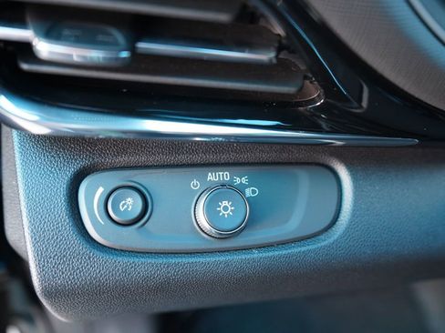 Used 2025 Buick Envista Sport Touring FWD image 28