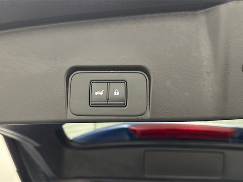 Certified 2023 Nissan Rogue SV w/ SV Premium Package image 22