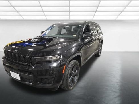 Used 2023 Jeep Grand Cherokee L Laredo AWD/4WD image 9