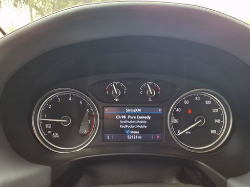Used 2021 Buick Enclave Premium w/ Sun and Sites Package AWD/4WD image 28