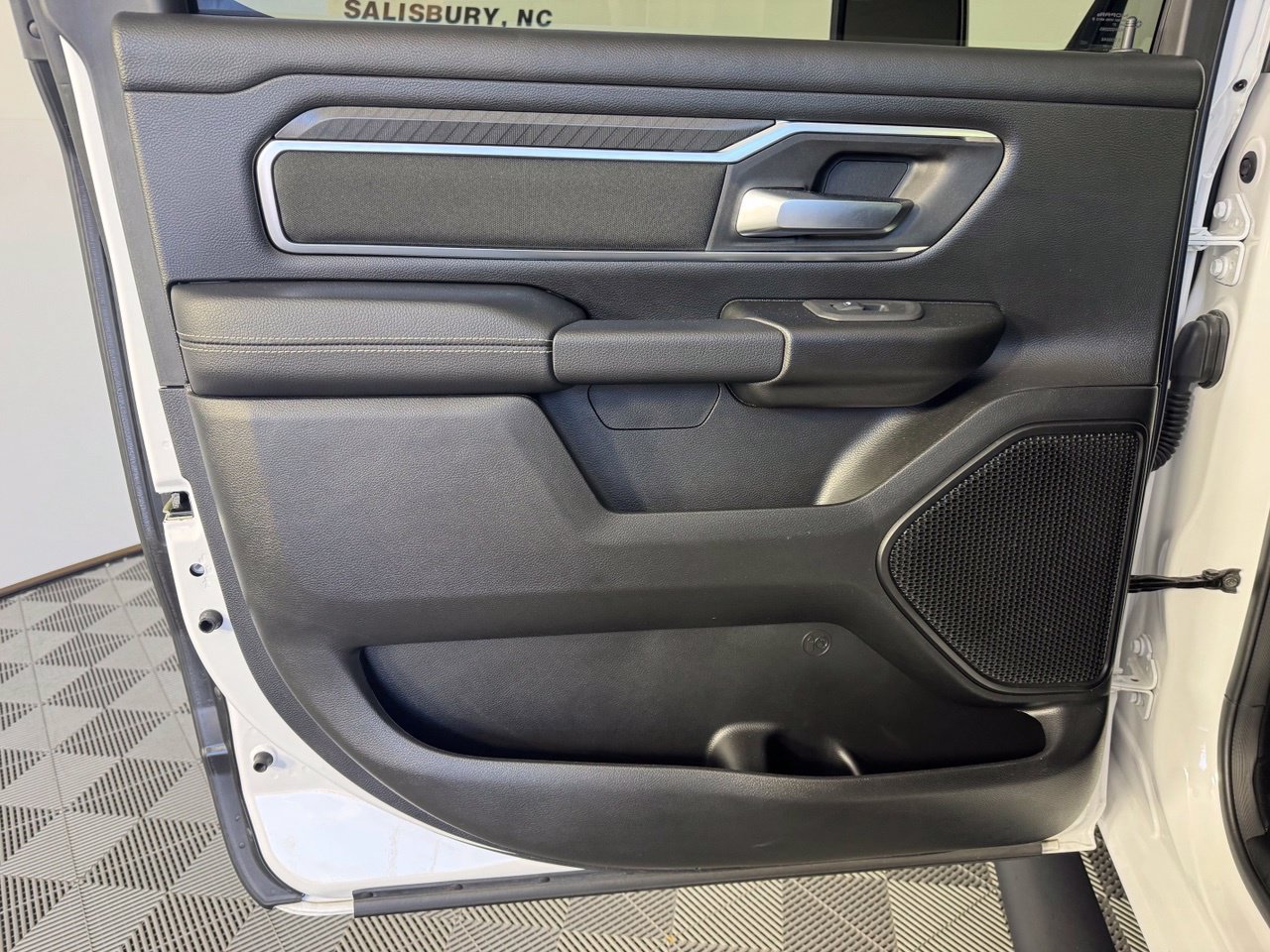 Used 2025 RAM 1500 Big Horn AWD/4WD image 26