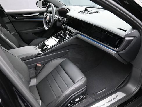 New 2026 Porsche Panamera E-Hybrid image 31