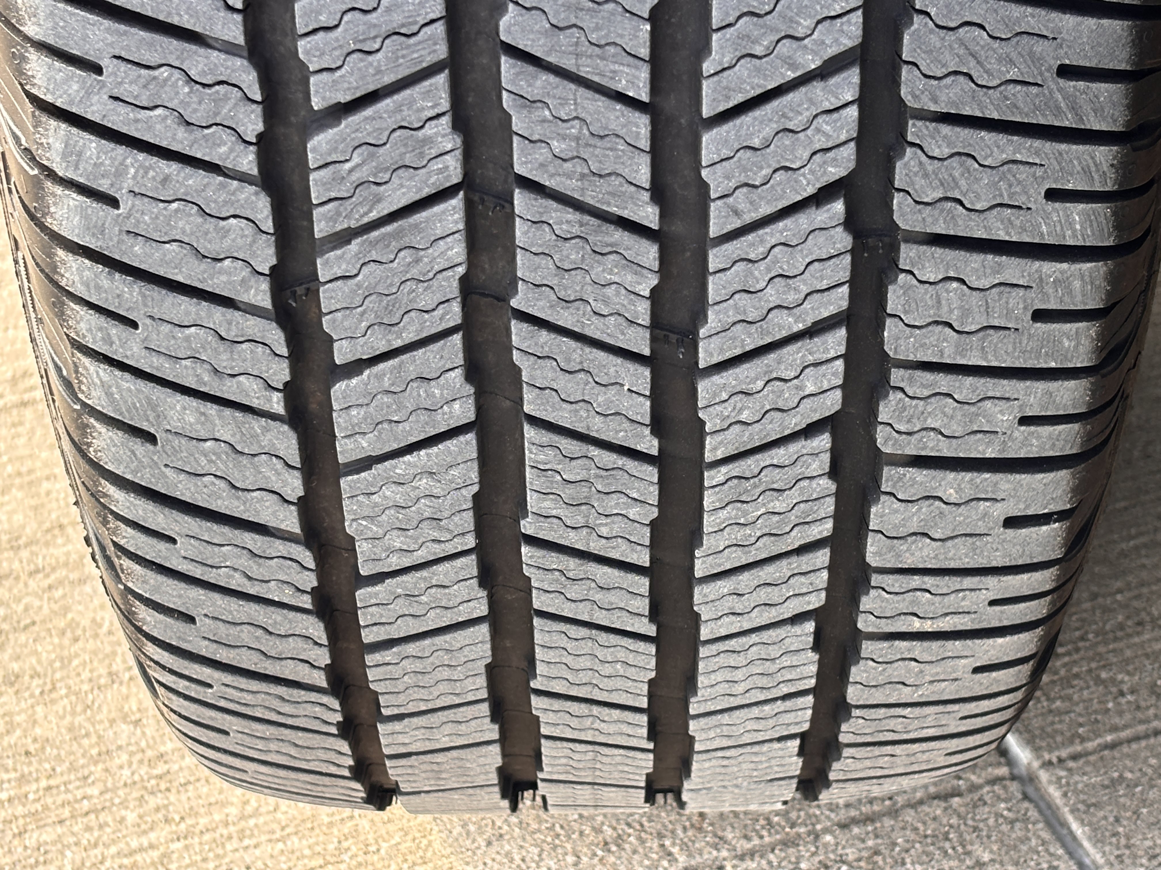 Used 2023 RAM 1500 Laramie RWD image 12
