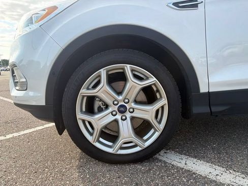 Used 2018 Ford Escape Titanium w/ Ford Safe & Smart Package AWD/4WD image 26