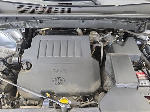 Used 2015 Toyota Highlander XLE FWD image 32