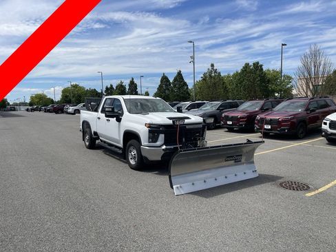 Used 2022 Chevrolet Silverado 2500 W/T w/ WT Fleet Convenience Package AWD/4WD image 2