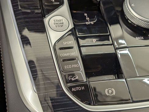 New 2026 BMW X5 xDrive40i w/ M Sport Package image 24