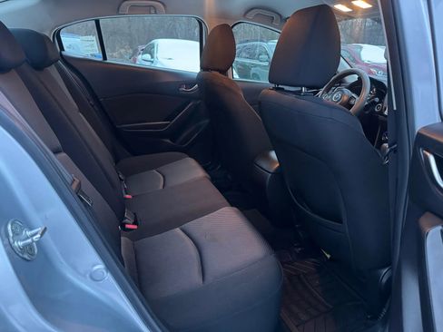 Used 2017 MAZDA MAZDA3 Sport image 14