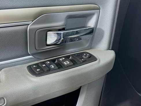 Used 2016 RAM 2500 SLT image 23