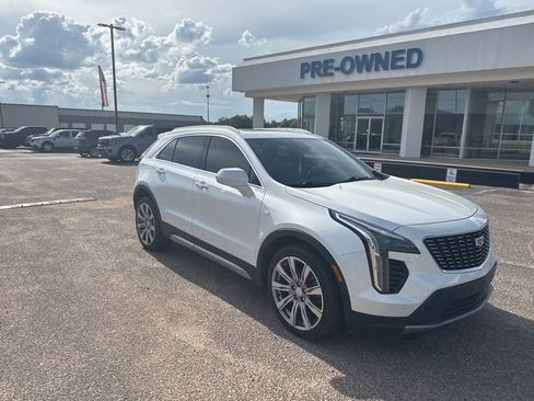 Used 2019 Cadillac XT4 Premium Luxury w/ Driver Assist Package FWD image 19