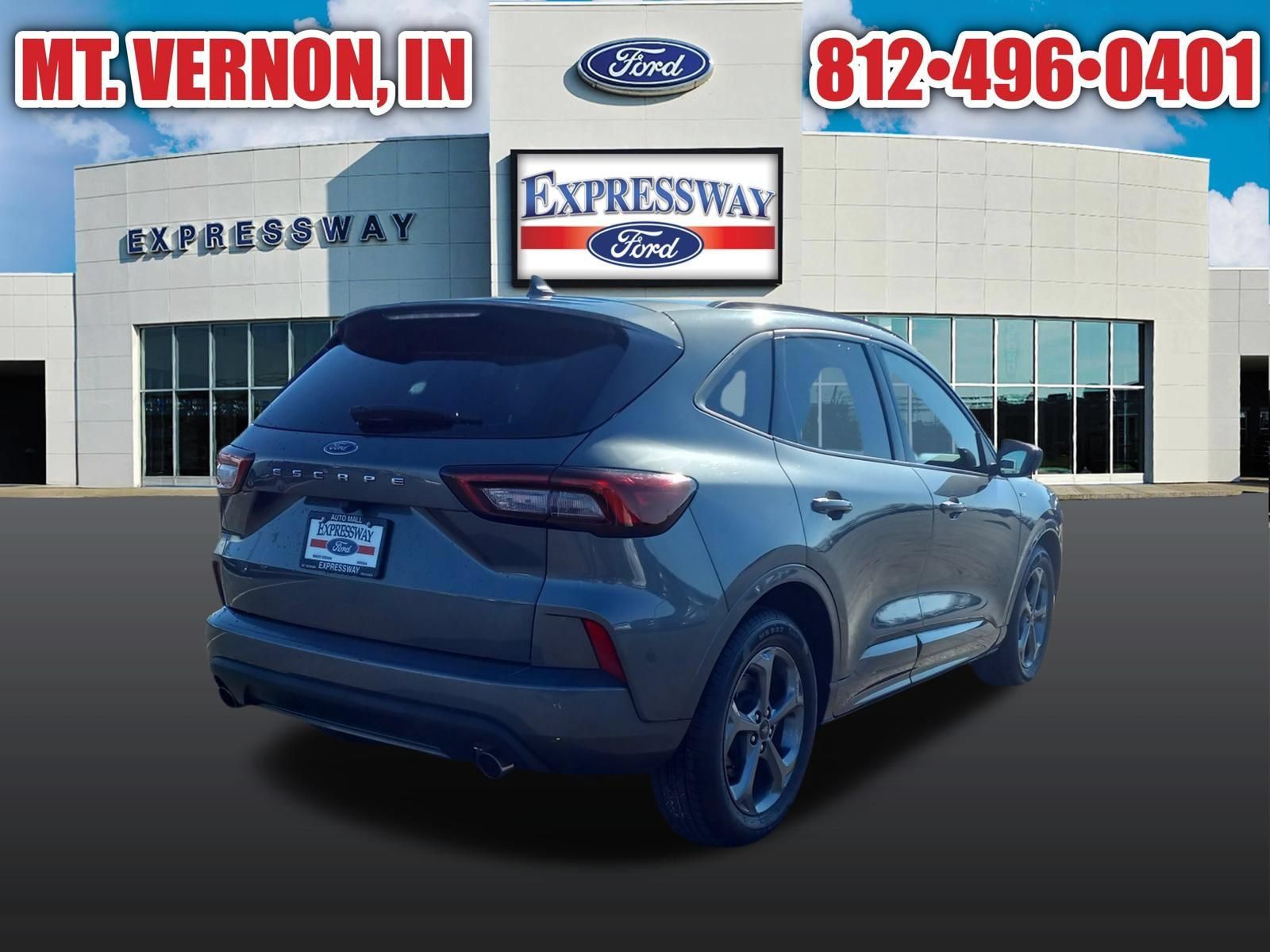 Used 2024 Ford Escape ST-Line w/ Cold Weather Package FWD image 7